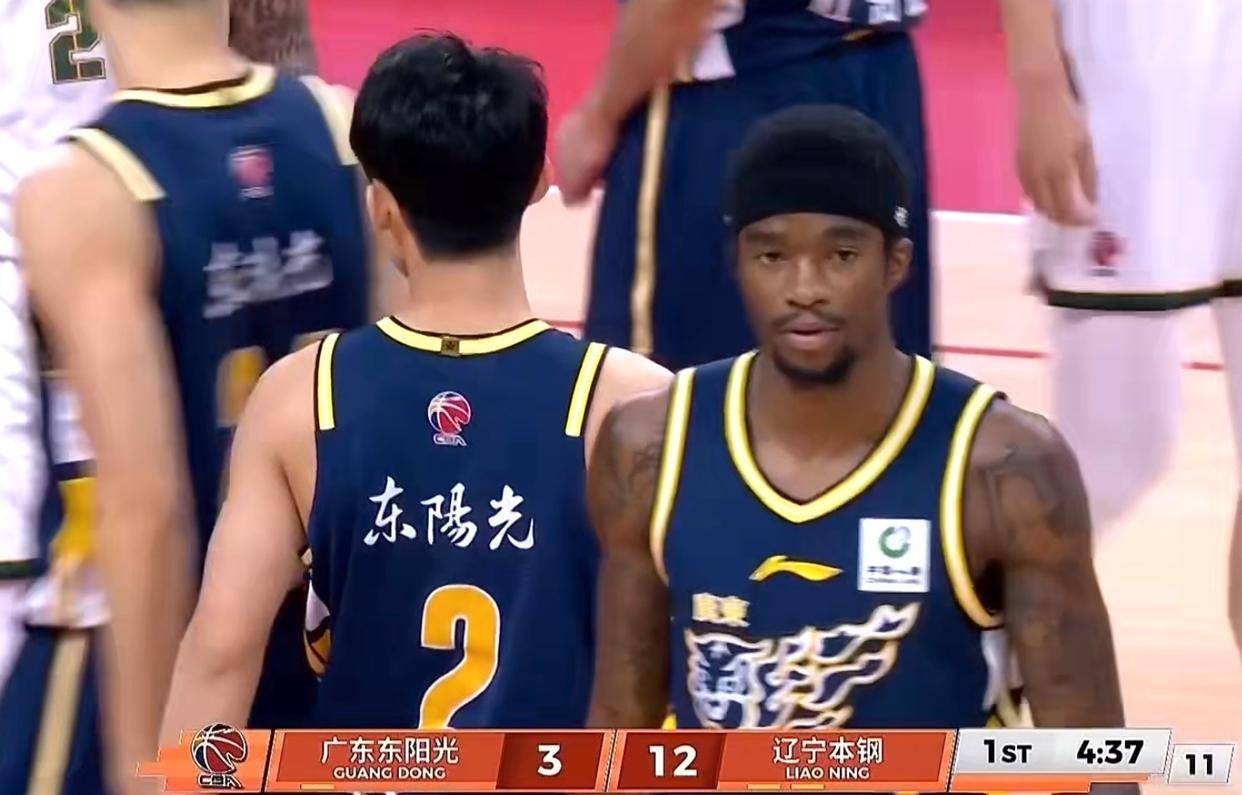 开元体育-离谱！转折点成都蓉城复出首秀加时末段辽宁本钢备战NBA总决赛，广厦男篮绝杀压哨备战亚冠(cba总决赛第三场后辽宁球员与四川球迷)